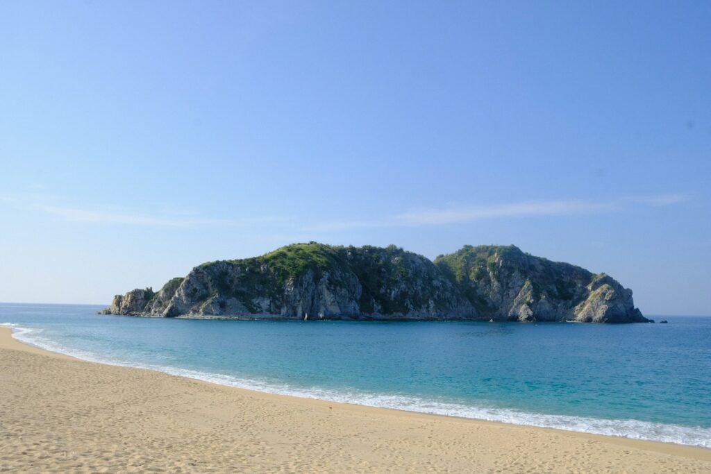 36 playas y 9 bahías de Huatulco